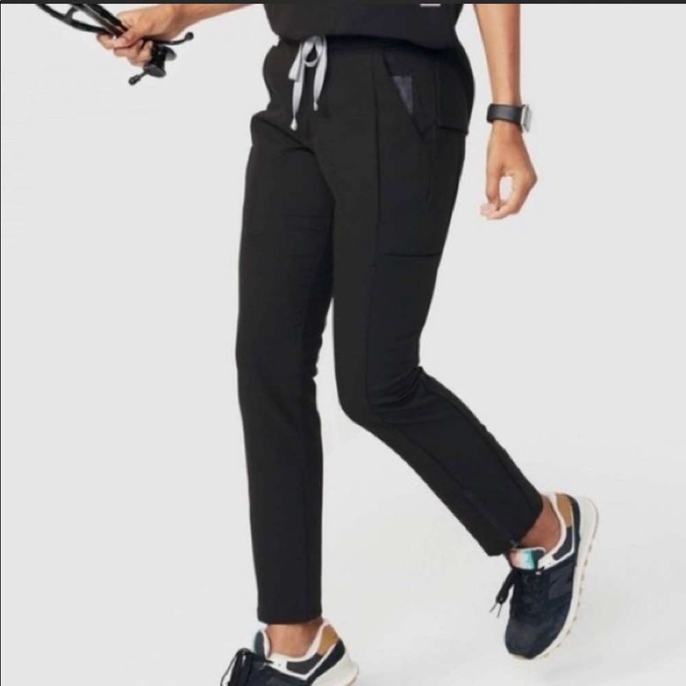 Figs Alwar Slim Fit Cargo Scrub Black Pants Sz XS
